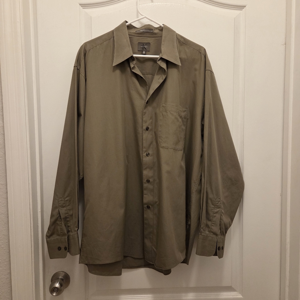 CALVIN KLEIN 17 1/2 34-35 size men's long sleeve dress shirt 100% cotton